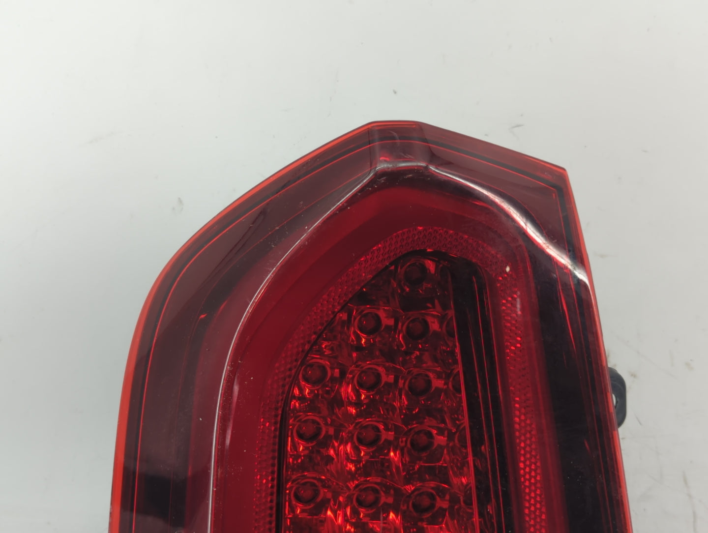 2015-2022 Chrysler 300 Tail Light Assembly Driver Left OEM Fits Fits 2015 2016 2017 2018 2019 2020 2021 2022 OEM Used Auto P