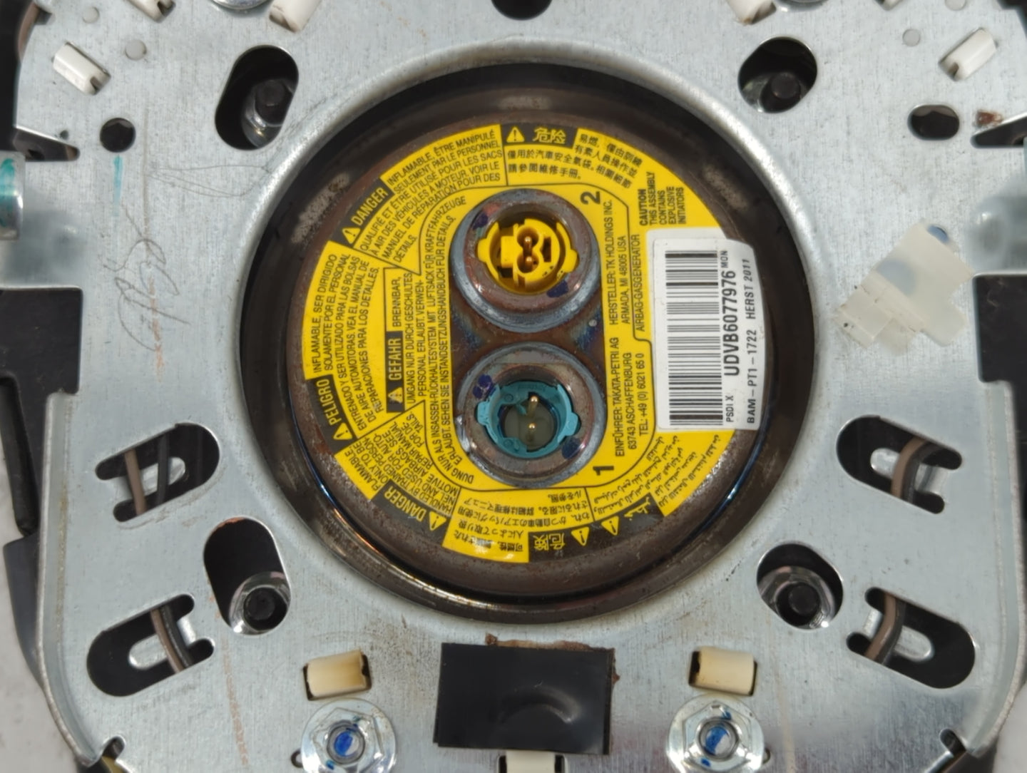 2015-2022 Chrysler 300 Air Bag Driver Left Steering Wheel Mounted P/N:BAM-PT1-1722 Fits OEM Used Auto Parts - Oemusedautopar