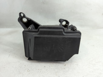 compare product 2018 Chrysler E Class Fusebox Fuse Box Panel Relay Module Fits OEM Used Auto Parts