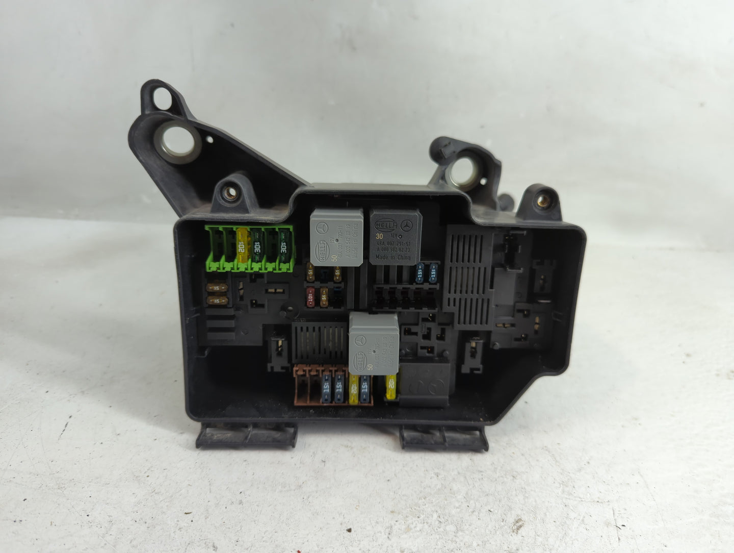 2018 Chrysler E Class Fusebox Fuse Box Panel Relay Module Fits OEM Used Auto Parts - Oemusedautoparts1.com