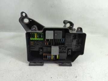 2018 Chrysler E Class Fusebox Fuse Box Panel Relay Module Fits OEM Used Auto Parts