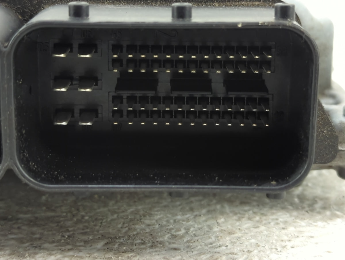 2018 Chrysler E Class PCM Engine Control Computer ECU ECM PCU OEM P/N:0 261 S09 815 A 274 900 16 00 Fits Fits 2016 2017 2019