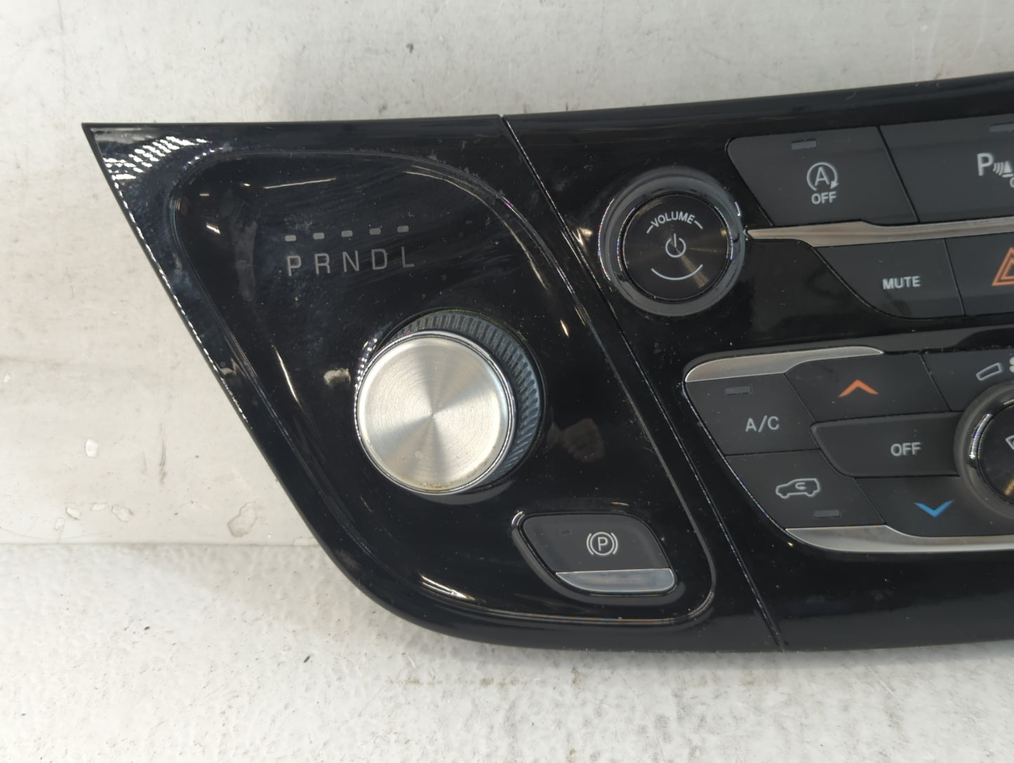 2018-2020 Chrysler Pacifica Climate Control Module Temperature AC/Heater Replacement P/N:T067810095 P6EV471X8AB Fits OEM Use