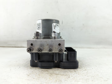 2017-2018 Chrysler Pacifica ABS Pump Control Module Replacement P/N:68352226 Fits Fits 2017 2018 OEM Used Auto Parts - Oemus
