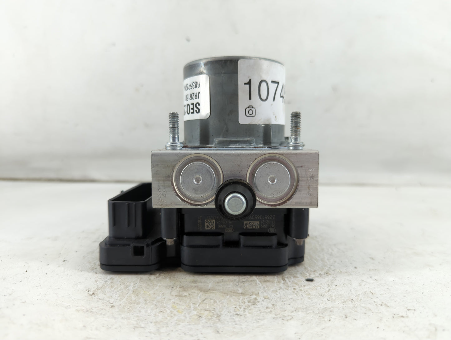 2017-2018 Chrysler Pacifica ABS Pump Control Module Replacement P/N:68352226 Fits Fits 2017 2018 OEM Used Auto Parts - Oemus