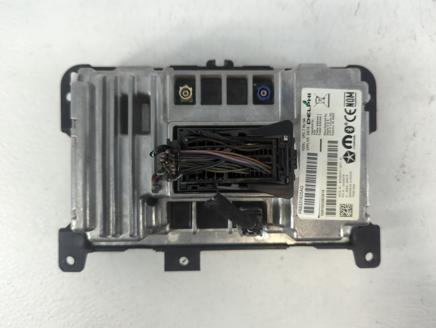 2018-2020 Chrysler Pacifica Information Display Screen - Oemusedautoparts1.com