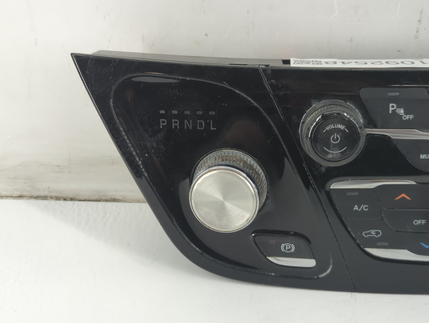 2018-2020 Chrysler Pacifica Climate Control Module Temperature AC/Heater Replacement P/N:P6EV301X8AB Fits Fits 2018 2019 202