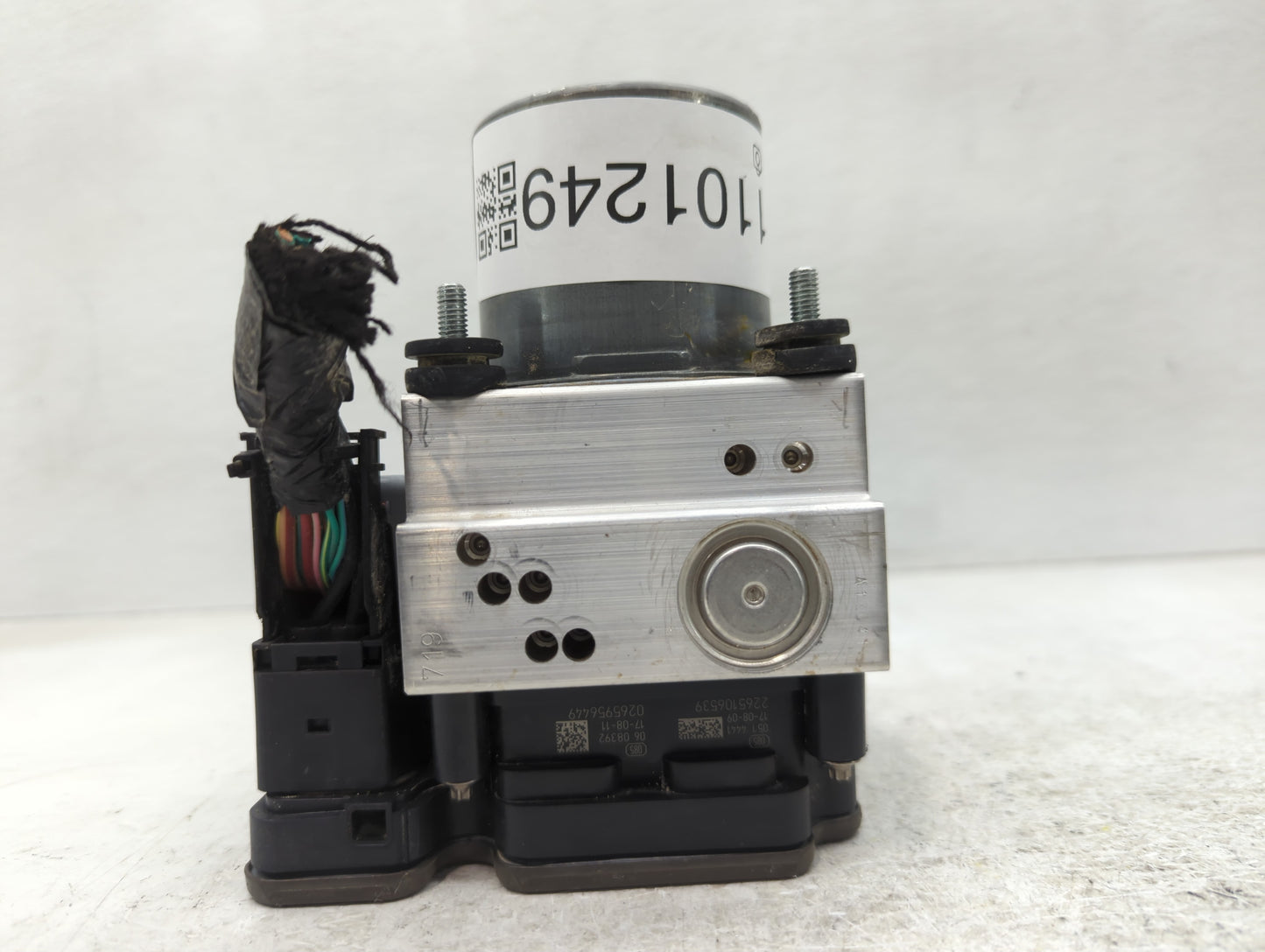 2017-2019 Chrysler Pacifica ABS Pump Control Module Replacement P/N:68352786AA Fits Fits 2017 2018 2019 OEM Used Auto Parts 