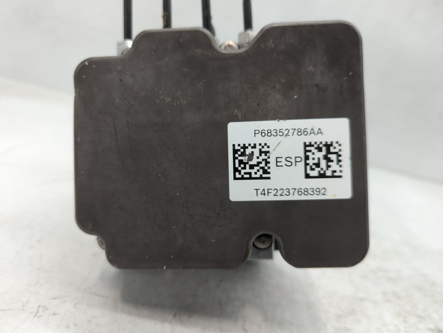 2017-2019 Chrysler Pacifica ABS Pump Control Module Replacement P/N:68352786AA Fits Fits 2017 2018 2019 OEM Used Auto Parts 