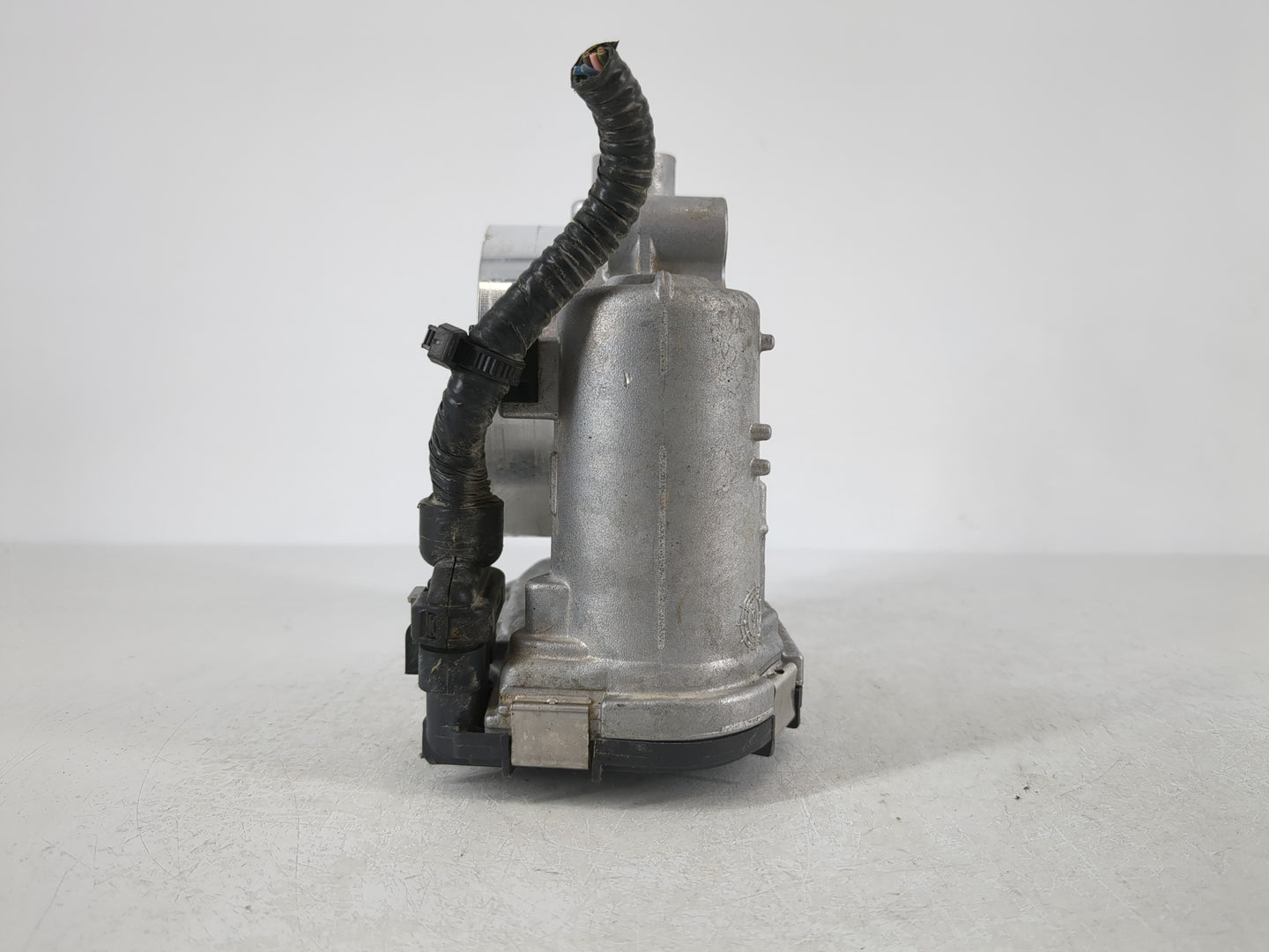 2017-2022 Chrysler Pacifica Throttle Body P/N:05184349AE Fits Fits 2011 2012 2013 2014 2015 2016 2017 2018 2019 2020 2021 20