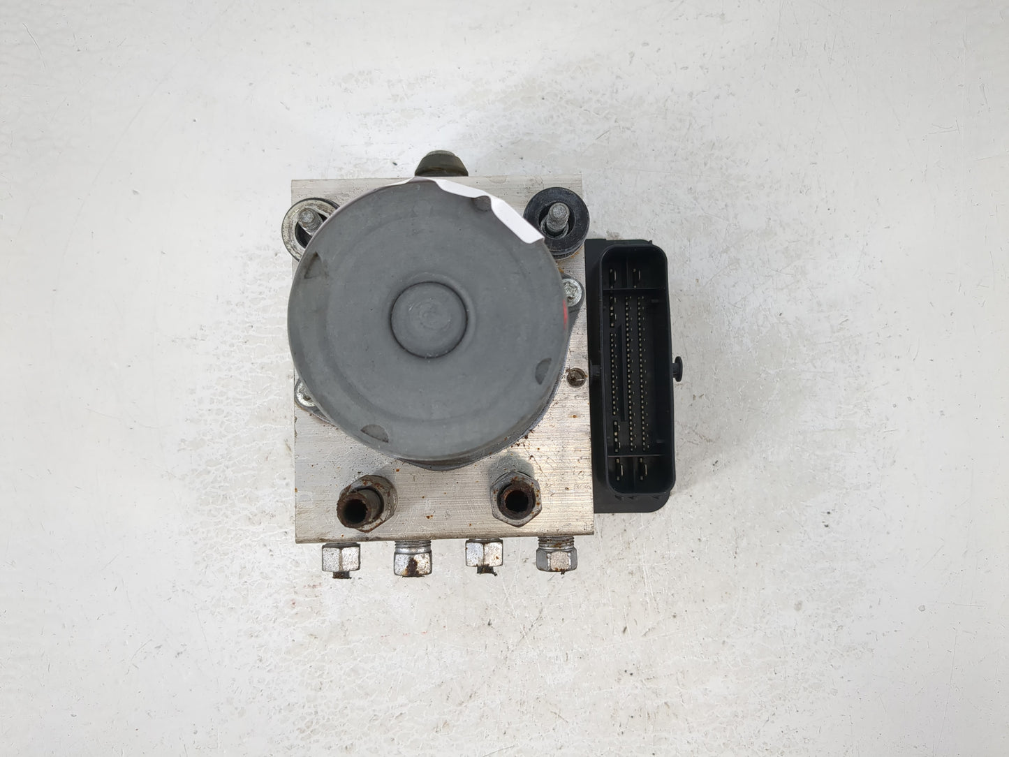 2017-2018 Chrysler Pacifica ABS Pump Control Module Replacement P/N:P68352226AA Fits Fits 2017 2018 OEM Used Auto Parts - Oe
