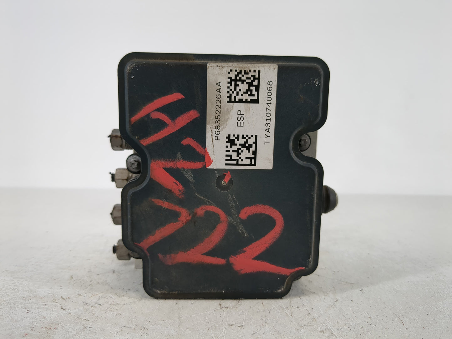 2017-2018 Chrysler Pacifica ABS Pump Control Module Replacement P/N:P68352226AA Fits Fits 2017 2018 OEM Used Auto Parts - Oe