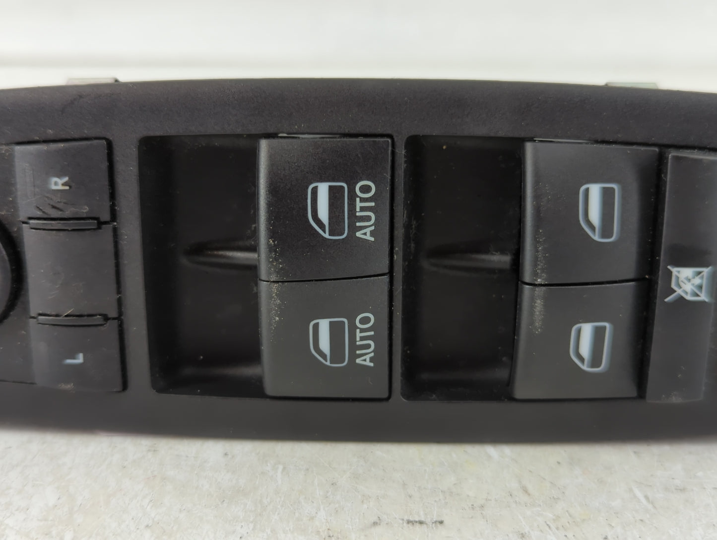 2017-2022 Chrysler Pacifica Master Power Window Switch Replacement Driver Side Left P/N:68234092AC Fits OEM Used Auto Parts 