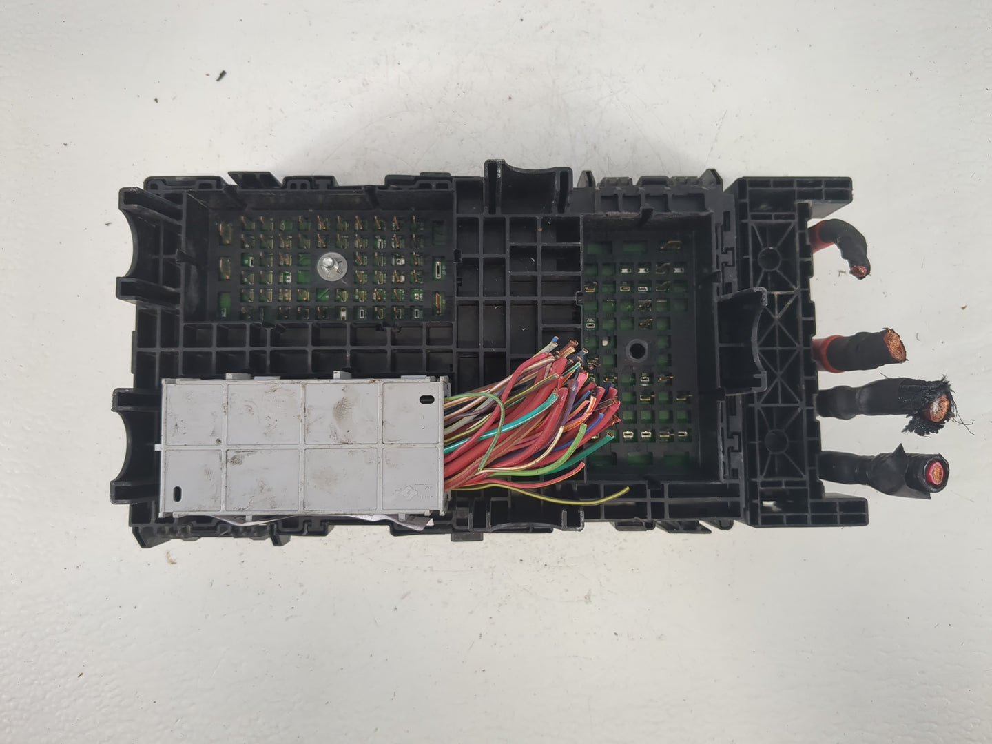 2018-2019 Chrysler Pacifica Fusebox Fuse Box Panel Relay Module P/N:6356-5387 Fits Fits 2018 2019 OEM Used Auto Parts - Oemu
