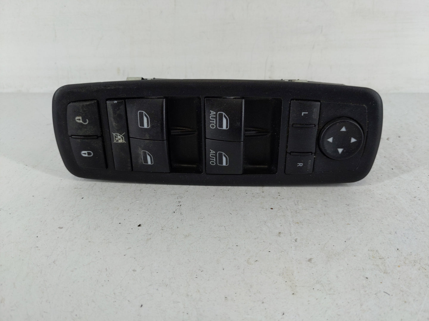 2017-2022 Chrysler Pacifica Master Power Window Switch Replacement Driver Side Left P/N:68234092AC 68590599AA Fits OEM Used 