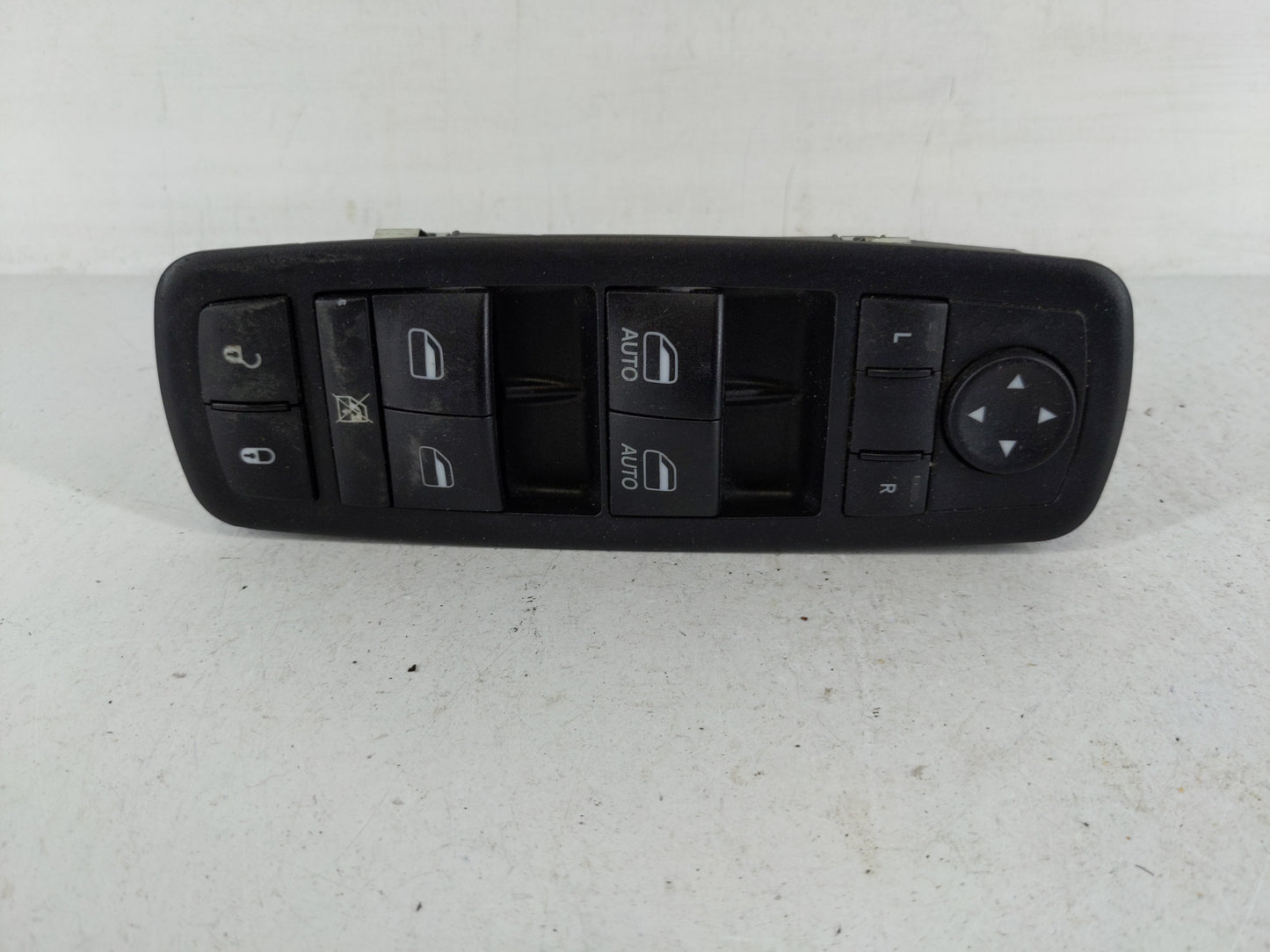 2017-2022 Chrysler Pacifica Master Power Window Switch Replacement Driver Side Left P/N:68234092AC 68590599AA Fits OEM Used 