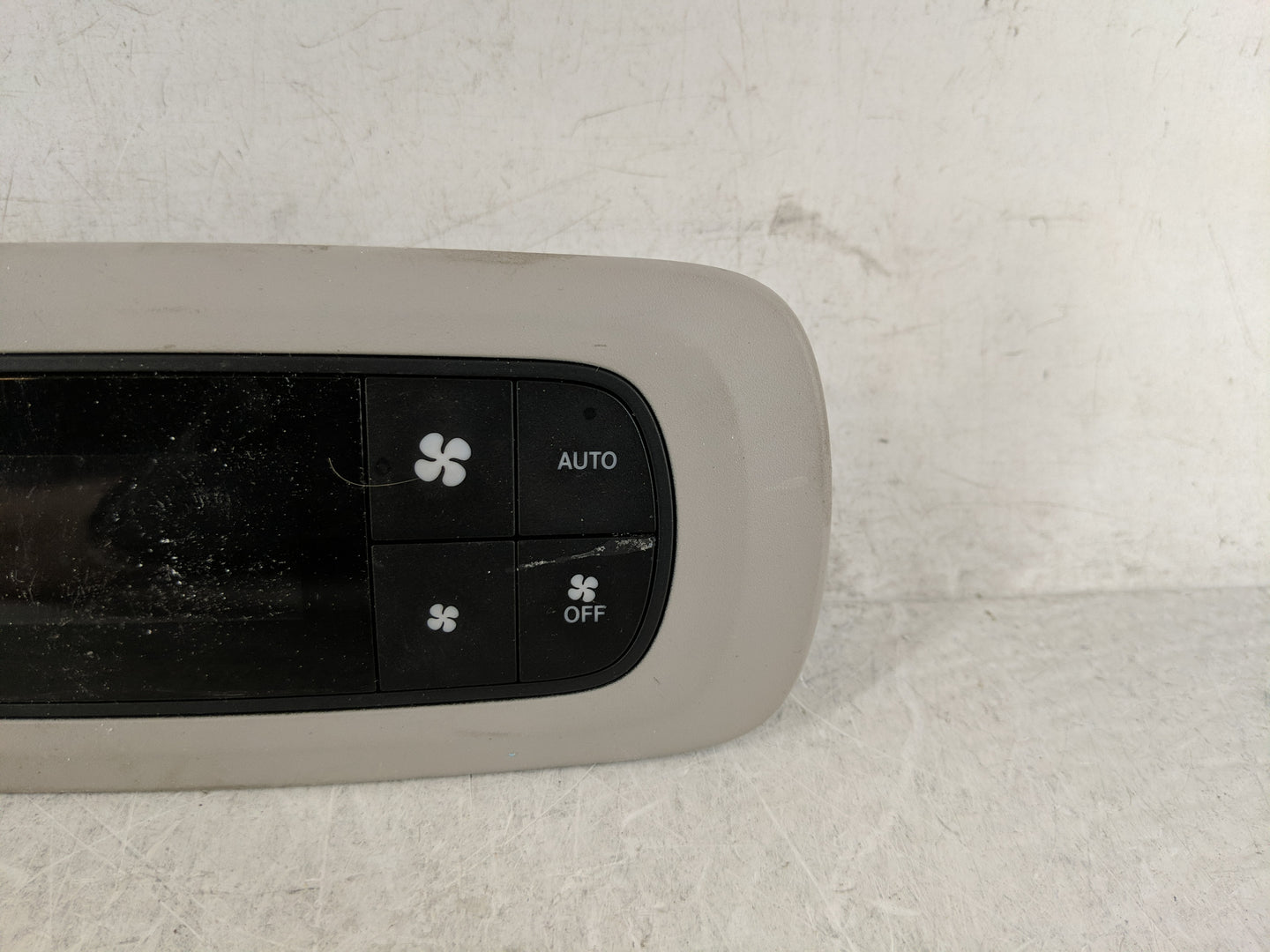 2017-2021 Chrysler Pacifica Climate Control Module Temperature AC/Heater Replacement P/N:P68395990AA Fits OEM Used Auto Part