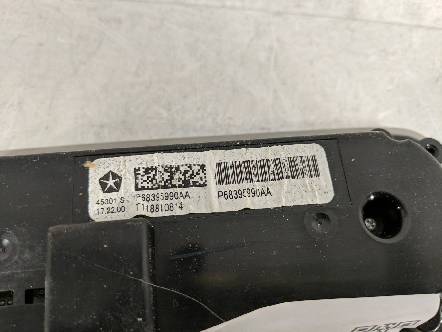 2017-2021 Chrysler Pacifica Climate Control Module Temperature AC/Heater Replacement P/N:P68395990AA Fits OEM Used Auto Part