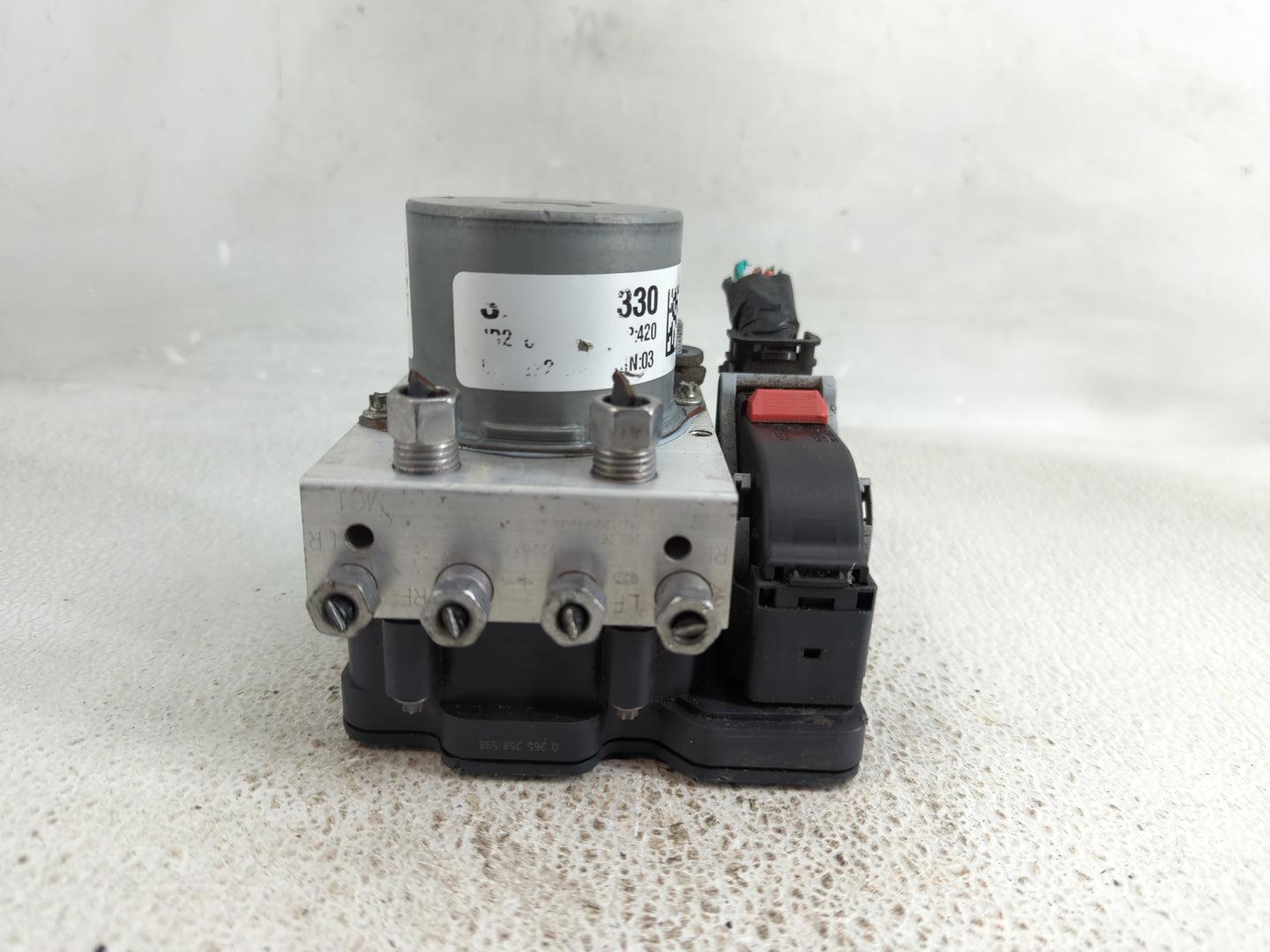 2017-2018 Chrysler Pacifica ABS Pump Control Module Replacement P/N:P68352226AA Fits Fits 2017 2018 OEM Used Auto Parts - Oe