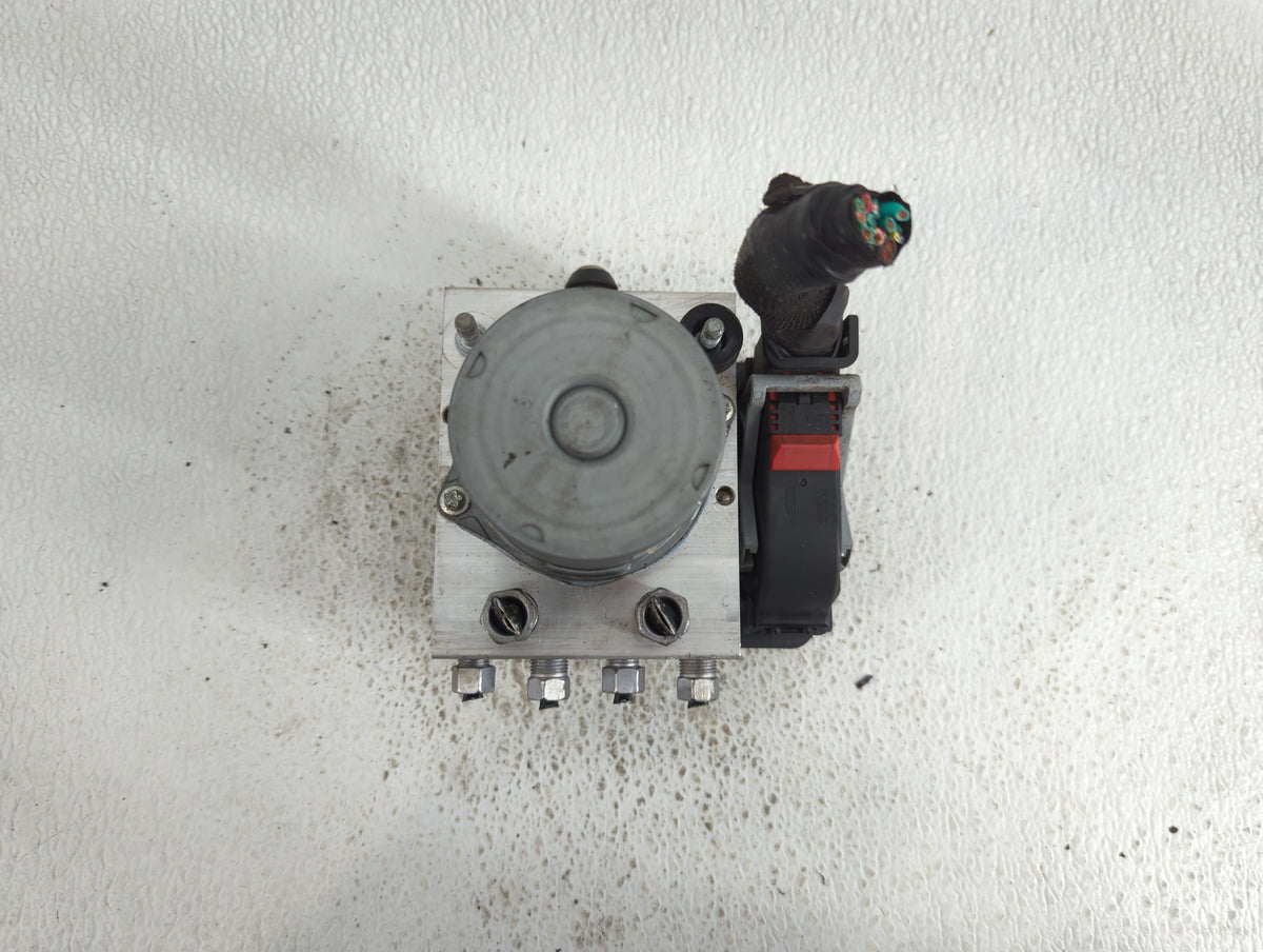 2017-2018 Chrysler Pacifica Anti-Lock Brake ABS Pump Module Actuator OEM P/N:931370 Fits Fits 2017 2018 OEM Used Auto Parts 