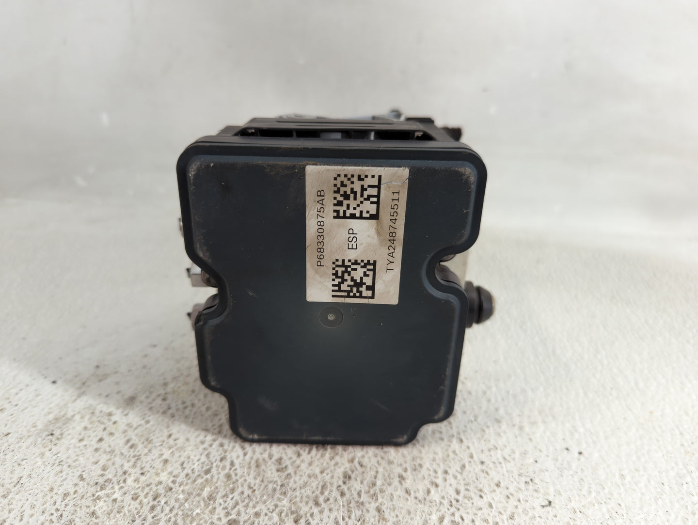 2017-2018 Chrysler Pacifica ABS Pump Control Module Replacement P/N:931370 Fits Fits 2017 2018 OEM Used Auto Parts - Oemused