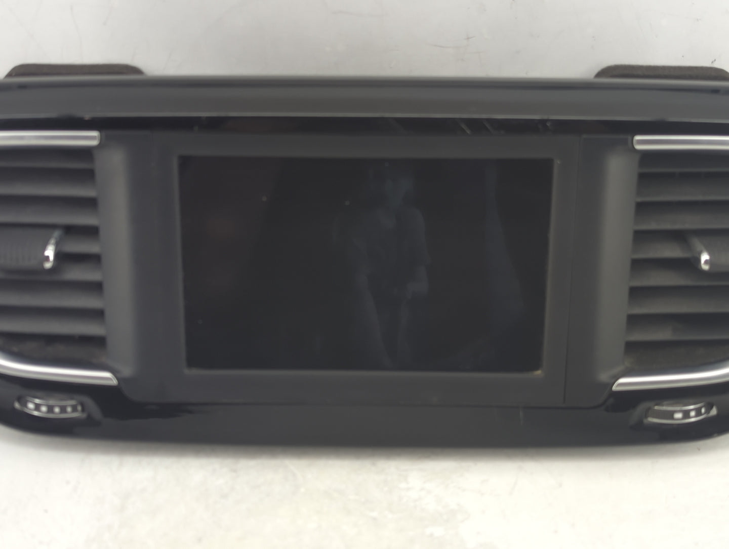 2018-2022 Chrysler Pacifica Information Display Screen - Oemusedautoparts1.com
