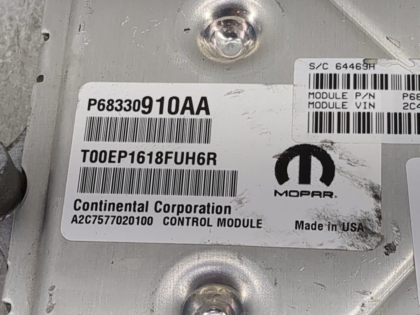 2018-2019 Chrysler Pacifica PCM Engine Control Computer ECU ECM PCU OEM P/N:P68330910AA Fits Fits 2018 2019 2020 OEM Used Au