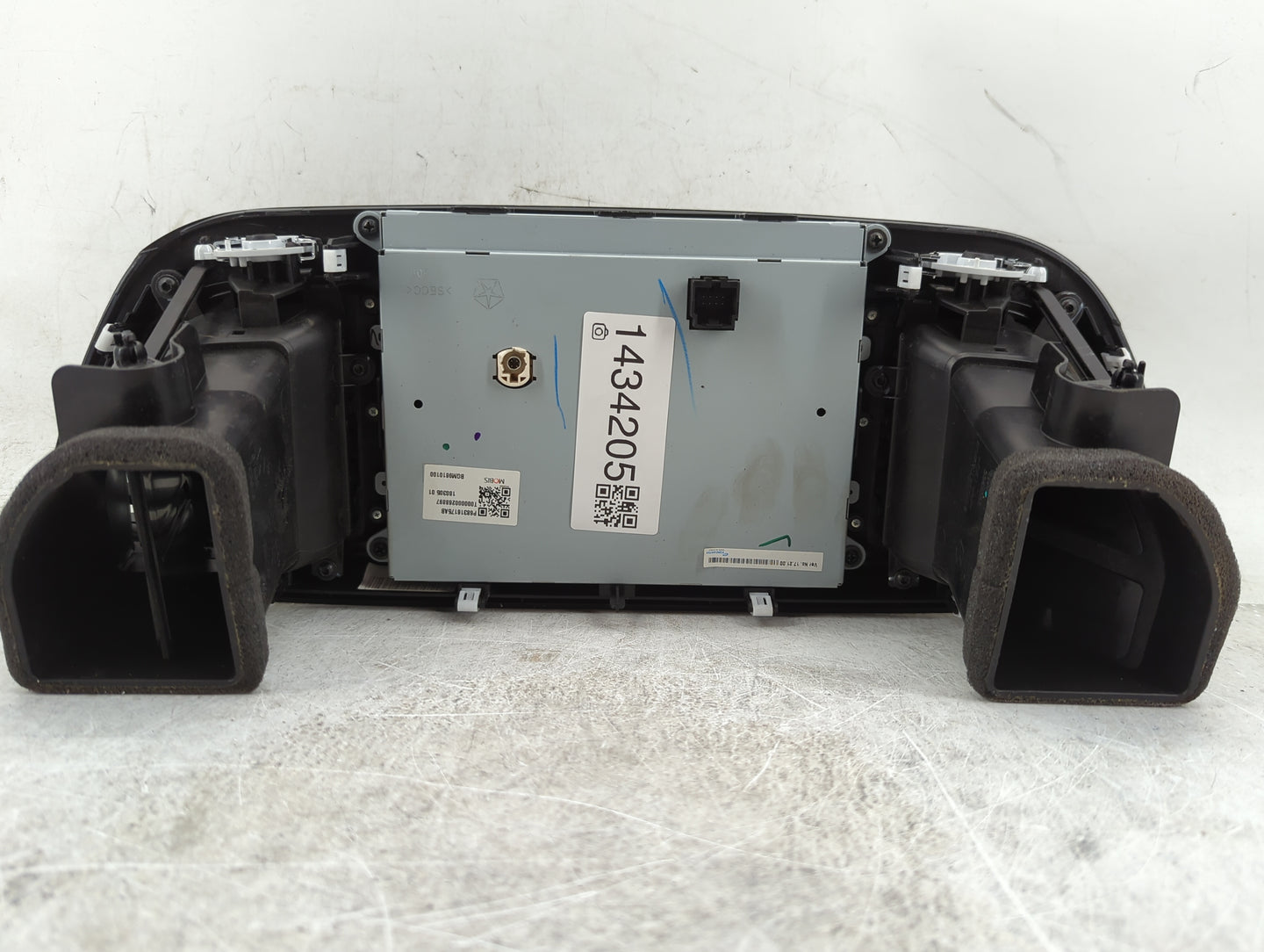 2017-2018 Chrysler Pacifica Radio AM FM Cd Player Receiver Replacement P/N:P68316176AB BGM96101OO Fits Fits 2017 2018 OEM Us