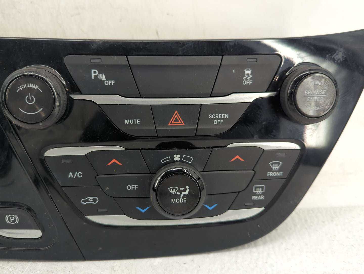 2017 Chrysler Pacifica Climate Control Module Temperature AC/Heater Replacement P/N:P6EV241X8AB Fits OEM Used Auto Parts - O