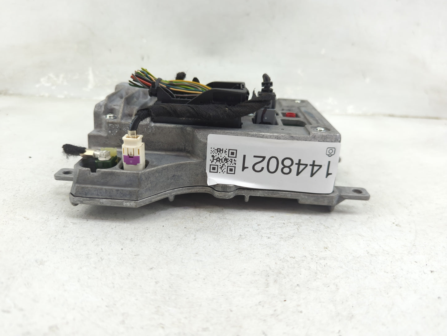 2018 Chrysler Pacifica Radio Speaker Amplifier - Oemusedautoparts1.com
