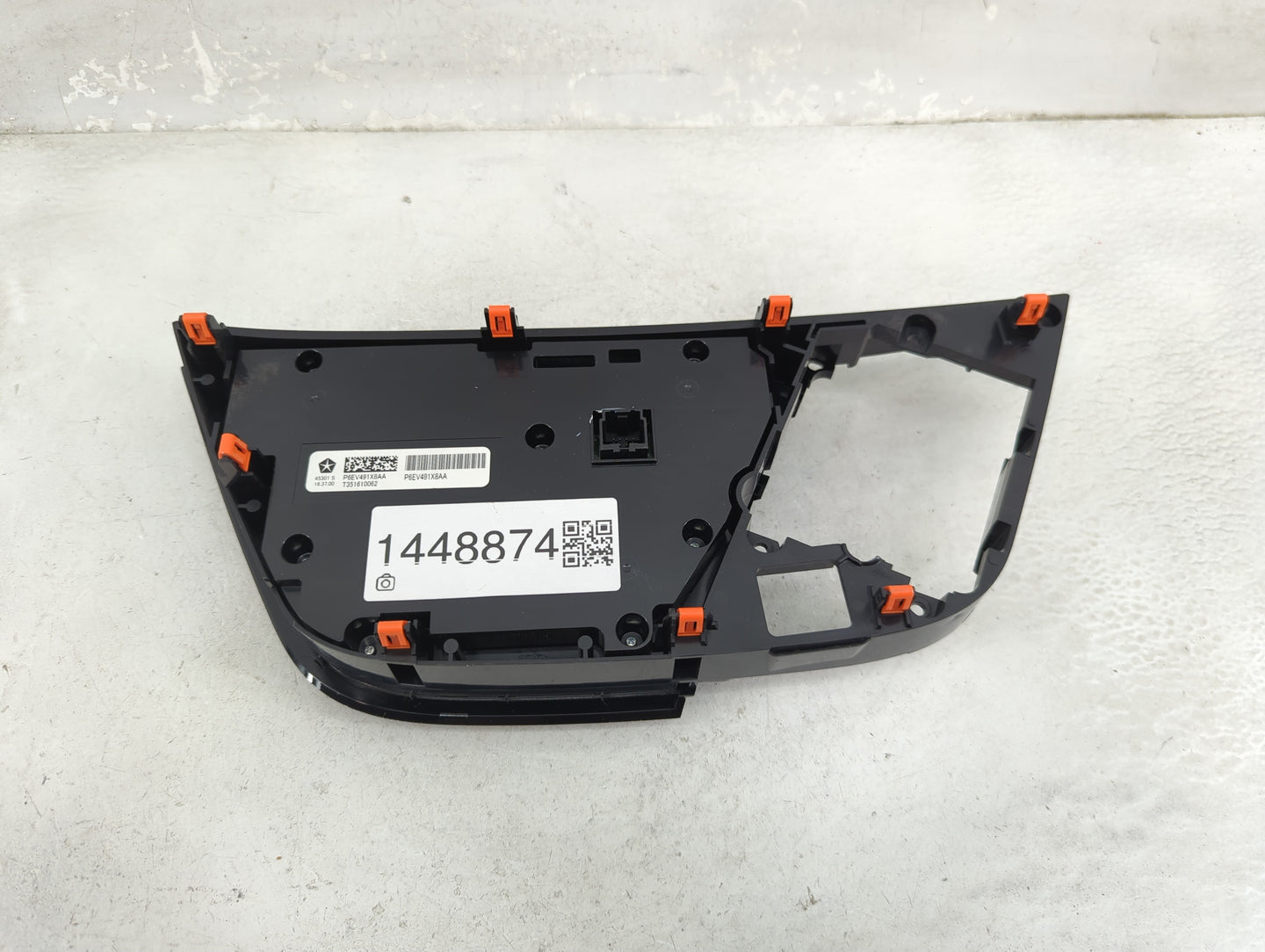 2018 Chrysler Pacifica Climate Control Module Temperature AC/Heater Replacement P/N:P6EV491X8AA Fits OEM Used Auto Parts - O
