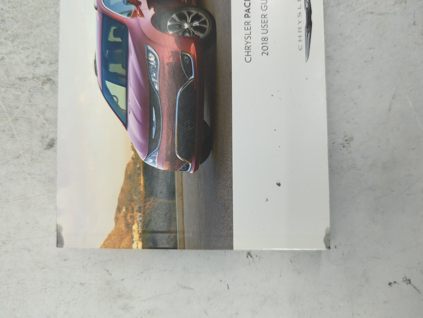 2018 Chrysler Pacifica Owners Manual Book Guide P/N:18RU-926-AA OEM Used Auto Parts - Oemusedautoparts1.com