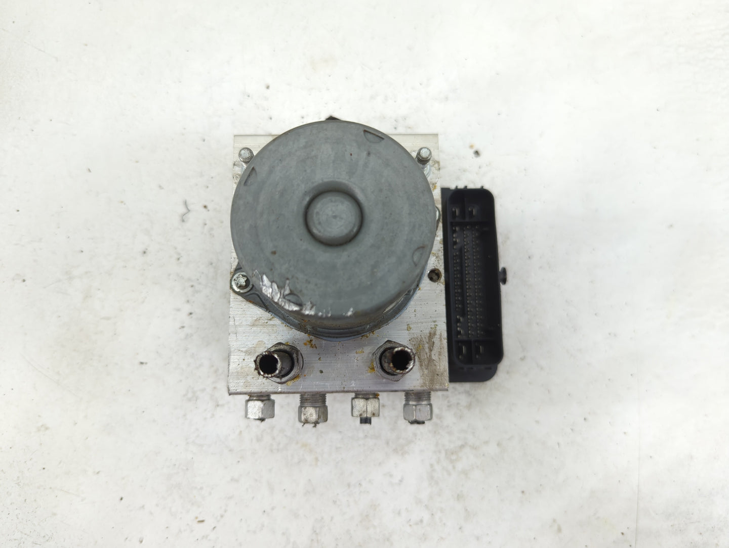 2017-2018 Chrysler Pacifica ABS Pump Control Module Replacement P/N:P68352227AA TYA120823992 Fits Fits 2017 2018 OEM Used Au