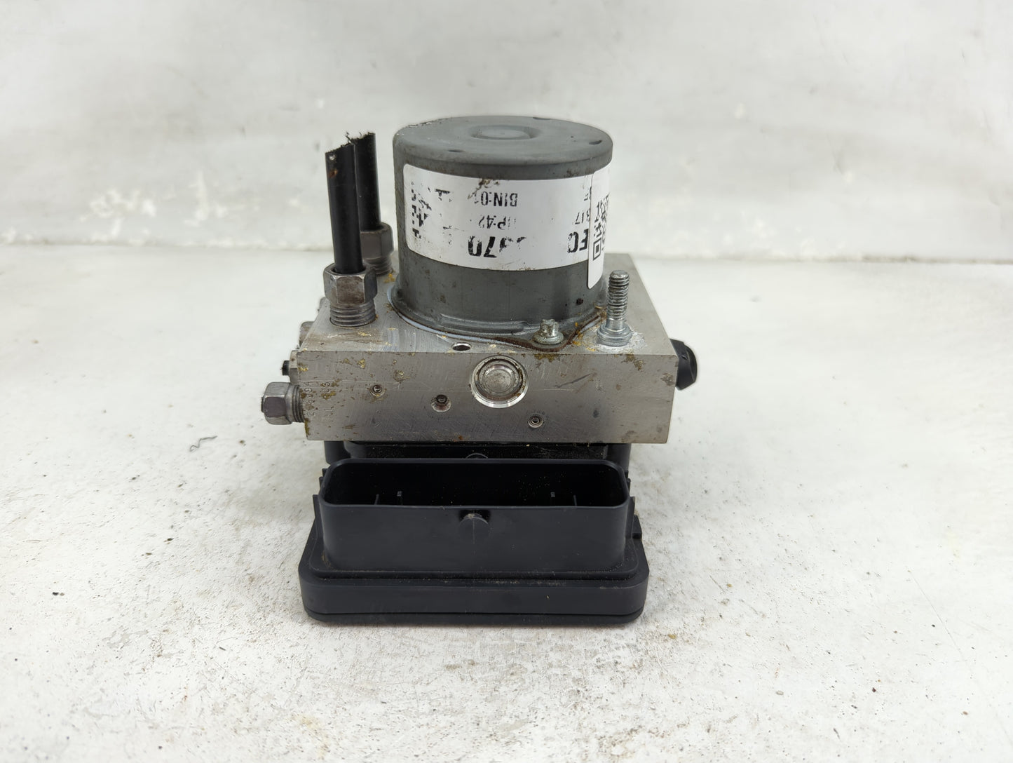 2017-2018 Chrysler Pacifica ABS Pump Control Module Replacement P/N:P68352227AA TYA120823992 Fits Fits 2017 2018 OEM Used Au