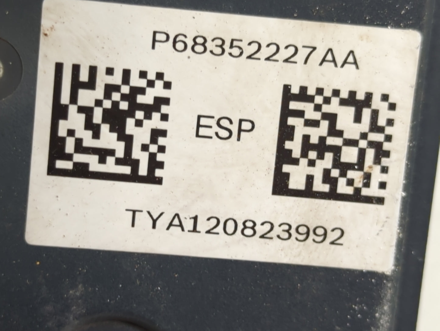 2017-2018 Chrysler Pacifica ABS Pump Control Module Replacement P/N:P68352227AA TYA120823992 Fits Fits 2017 2018 OEM Used Au