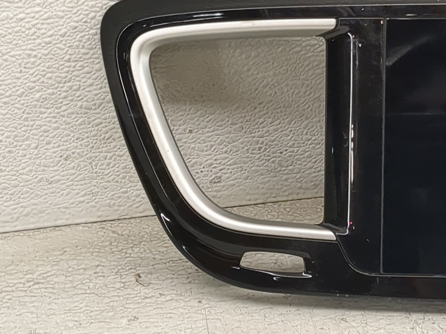 2018-2020 Chrysler Pacifica Information Display Screen - Oemusedautoparts1.com