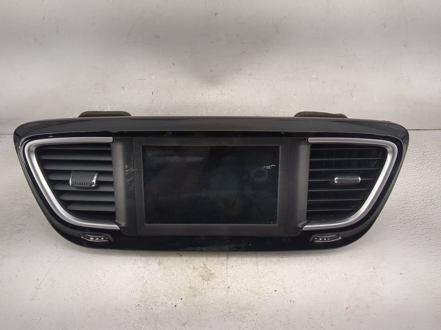 2018 Chrysler Pacifica Information Display Screen 1469849 - Oemusedautoparts1.com