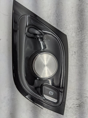 2018 Chrysler Pacifica Floor Console Assembly Shifter Black - Oemusedautoparts1.com