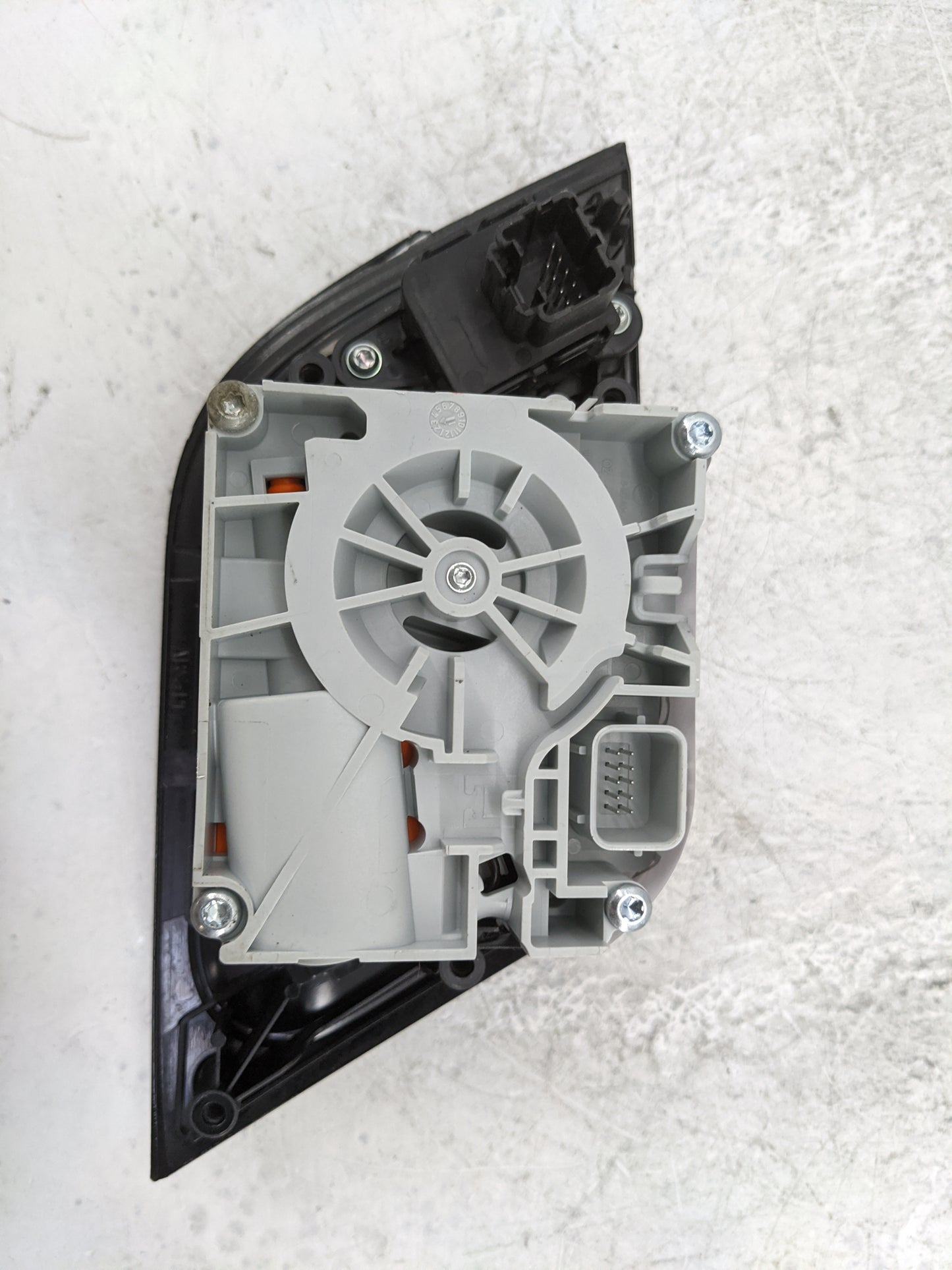 2018 Chrysler Pacifica Floor Console Assembly Shifter Black - Oemusedautoparts1.com