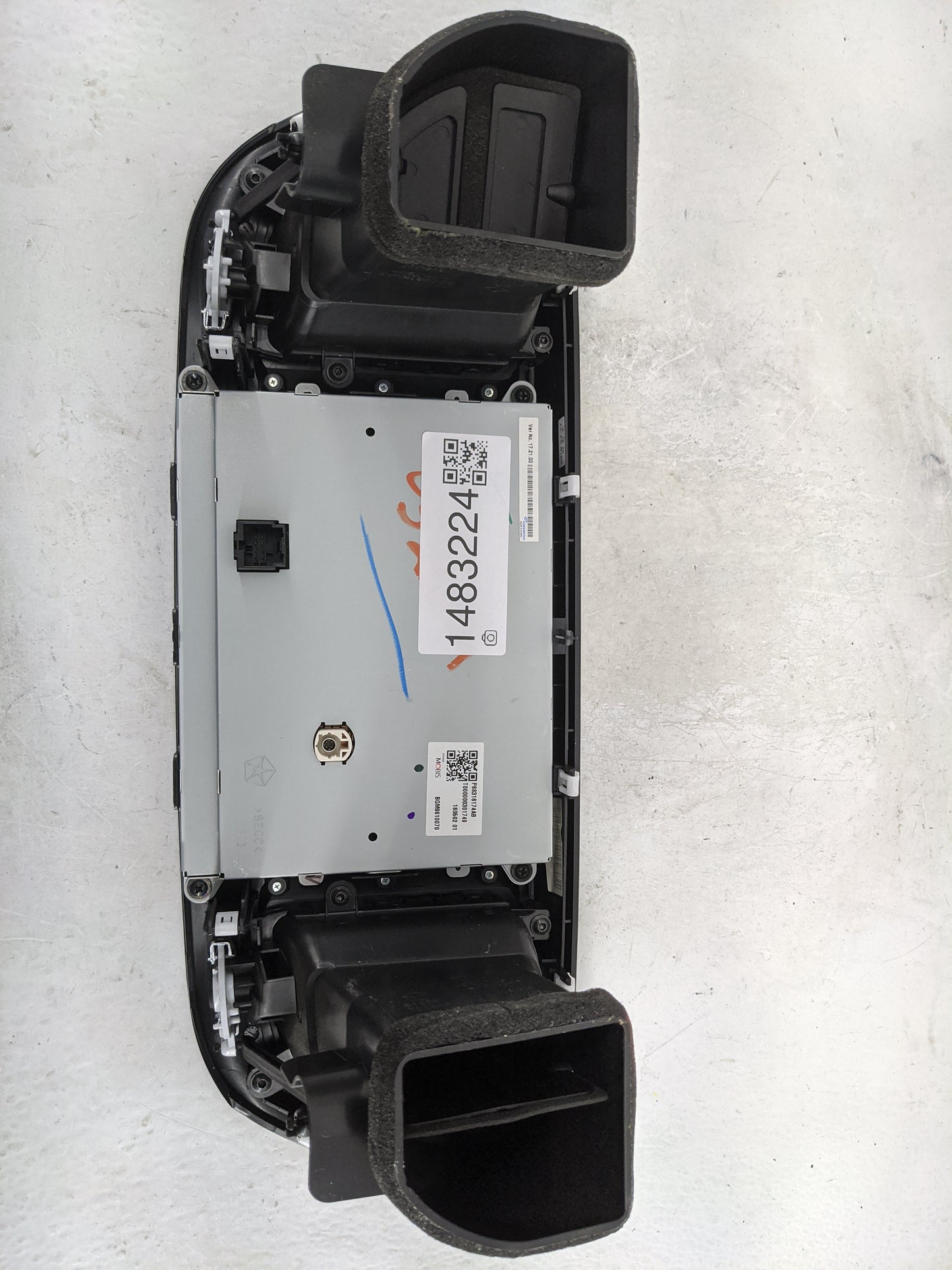 2018-2020 Chrysler Pacifica Information Display Screen 1483224 - Oemusedautoparts1.com
