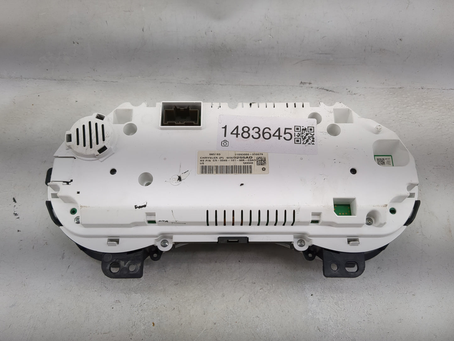 2018 Chrysler Pacifica Instrument Cluster Speedometer Gauges P/N:68360255AD CR-0046-101-MR-CDAD Miles: Fits OEM Used Auto Pa