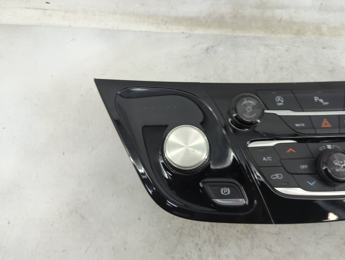 2018-2020 Chrysler Pacifica Climate Control Module Temperature AC/Heater Replacement P/N:P6EV431X8AB Fits Fits 2018 2019 202