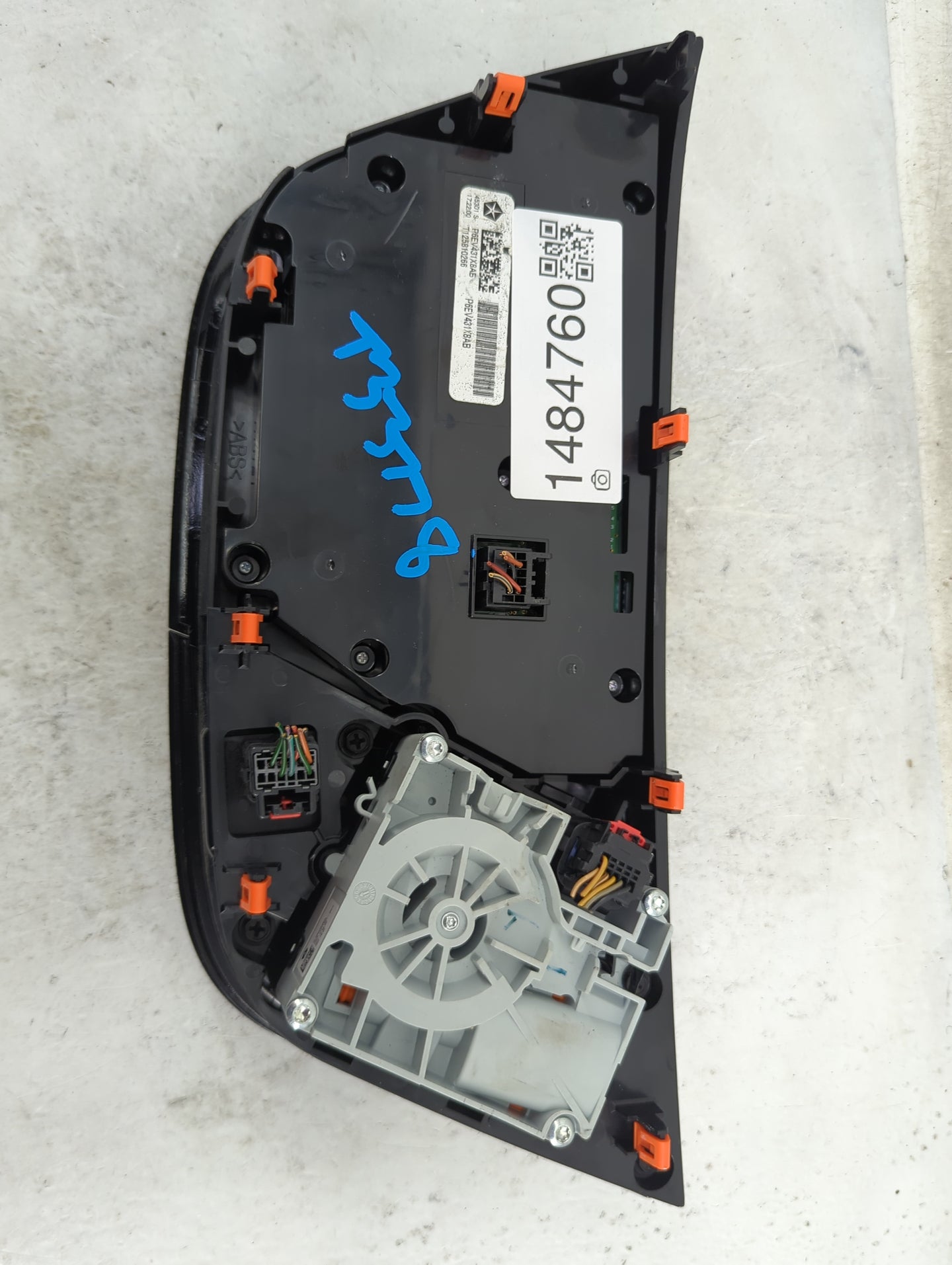 2018-2020 Chrysler Pacifica Climate Control Module Temperature AC/Heater Replacement P/N:P6EV431X8AB Fits Fits 2018 2019 202