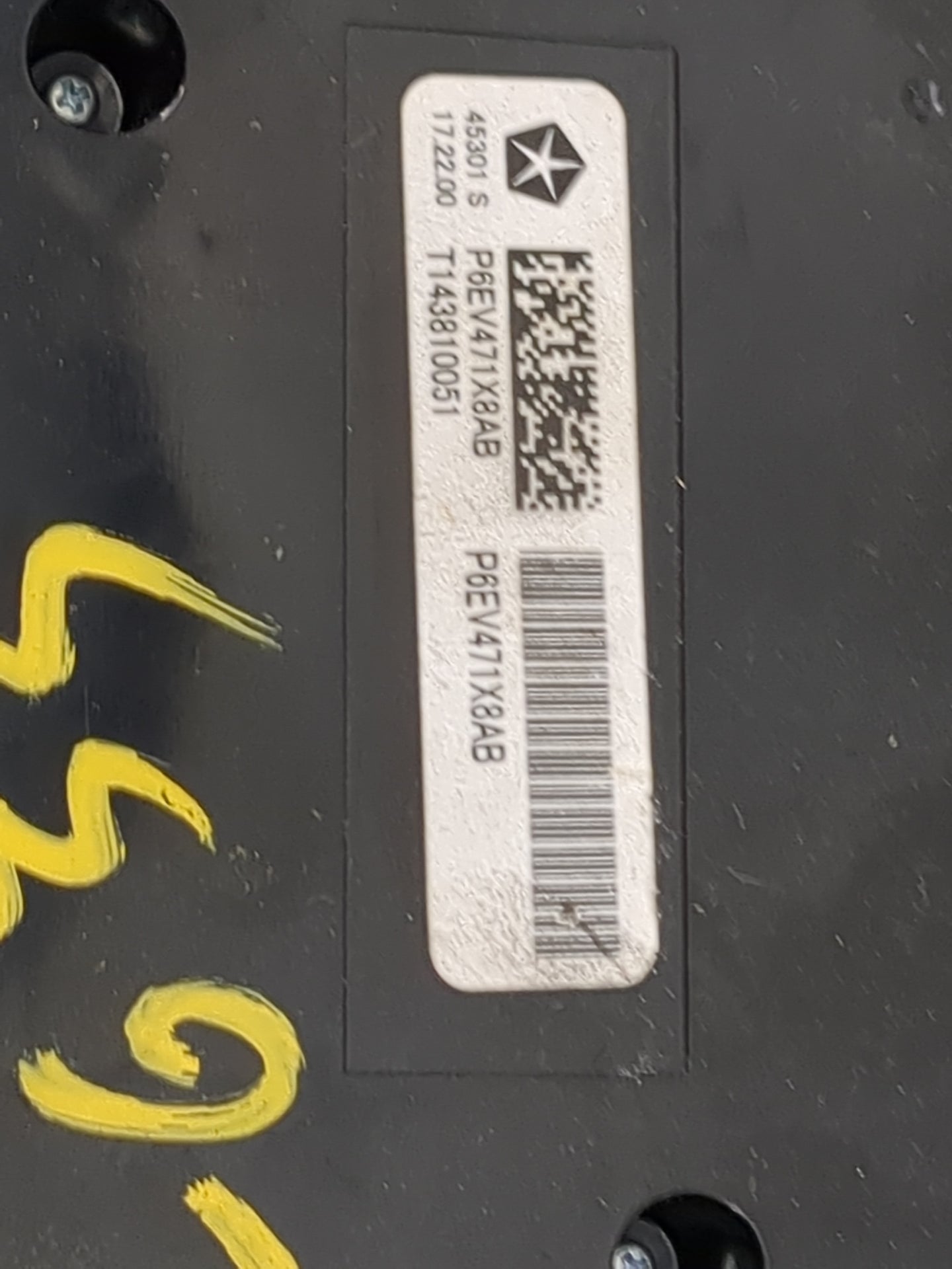 2017 Chrysler Pacifica Climate Control Module Temperature AC/Heater Replacement P/N:P6EV471X8AB Fits OEM Used Auto Parts - O