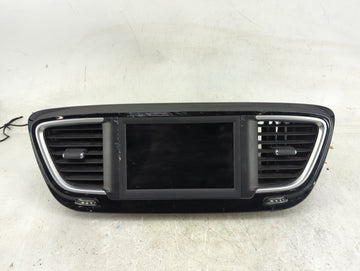 2018 Chrysler Pacifica Radio AM FM Cd Player Receiver Replacement P/N:P68331626AE VP2.7 RU NA SXM Fits OEM Used Auto Parts -