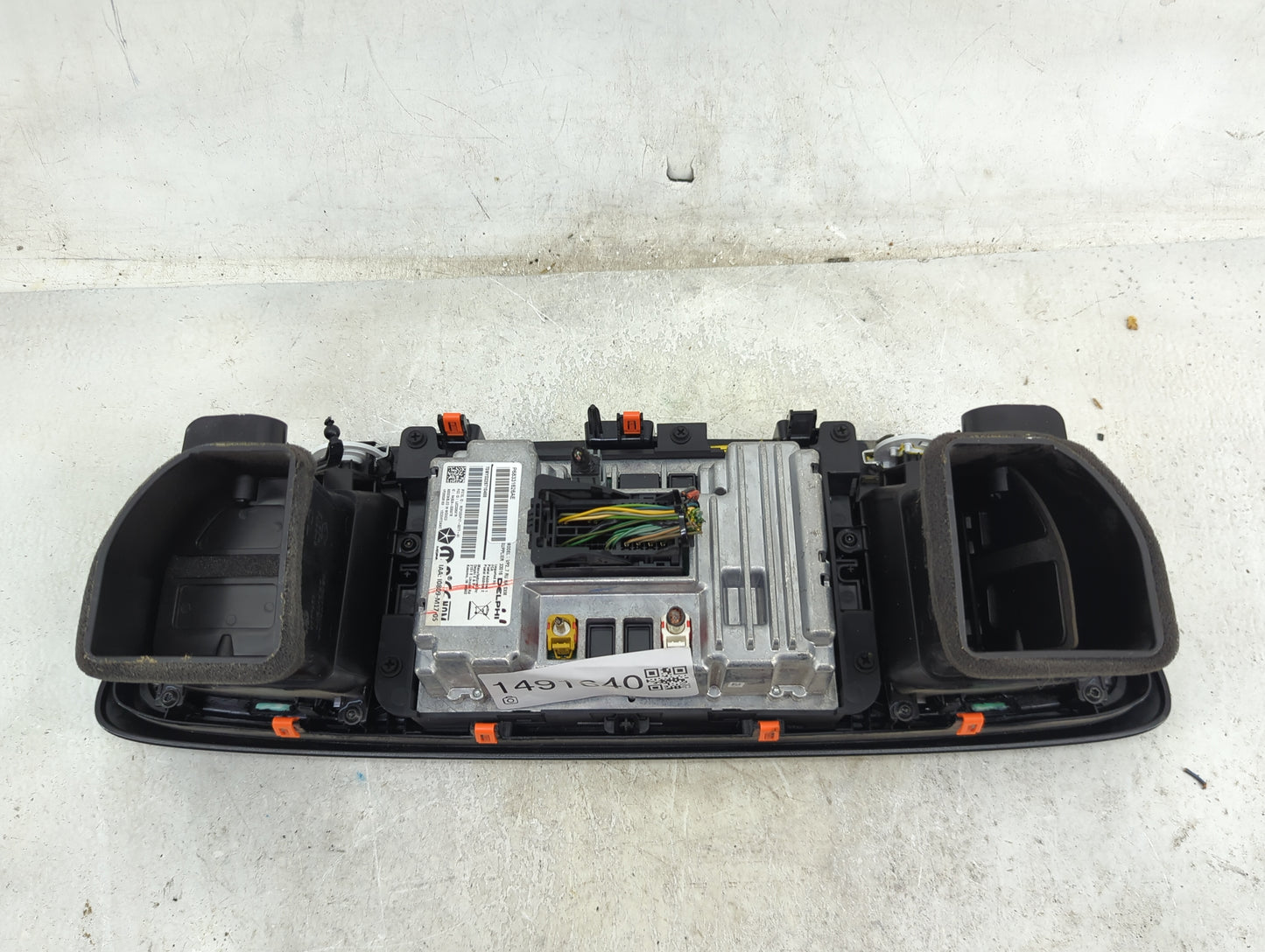2018 Chrysler Pacifica Radio AM FM Cd Player Receiver Replacement P/N:P68331626AE VP2.7 RU NA SXM Fits OEM Used Auto Parts -
