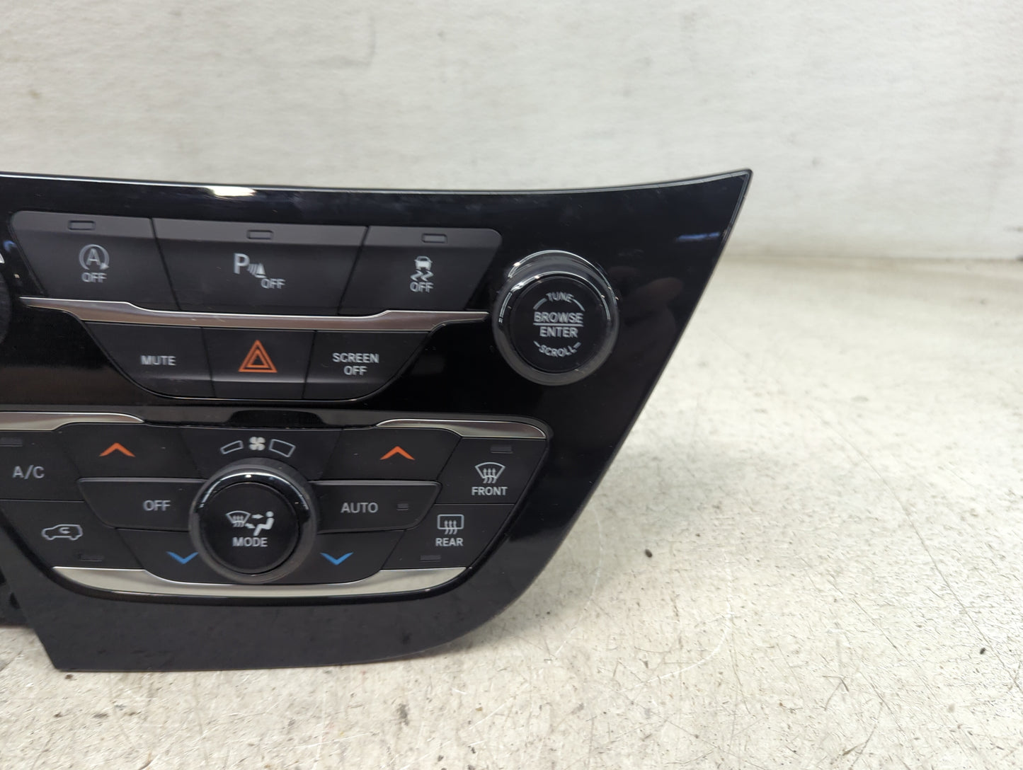 2018-2020 Chrysler Pacifica Climate Control Module Temperature AC/Heater Replacement P/N:P6EV471X8AB 68229439AH Fits OEM Use