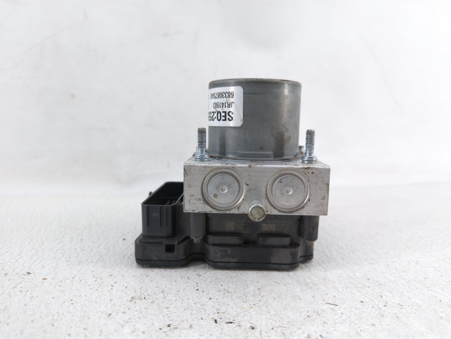 2017 Chrysler Pacifica ABS Pump Control Module Replacement P/N:68330875AA 68352226AA, P68330875AB, 68330875AB, P68222745AG F