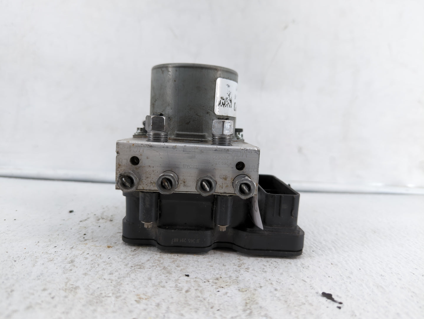2017 Chrysler Pacifica ABS Pump Control Module Replacement P/N:68330875AA 68352226AA, P68330875AB, 68330875AB, P68222745AG F