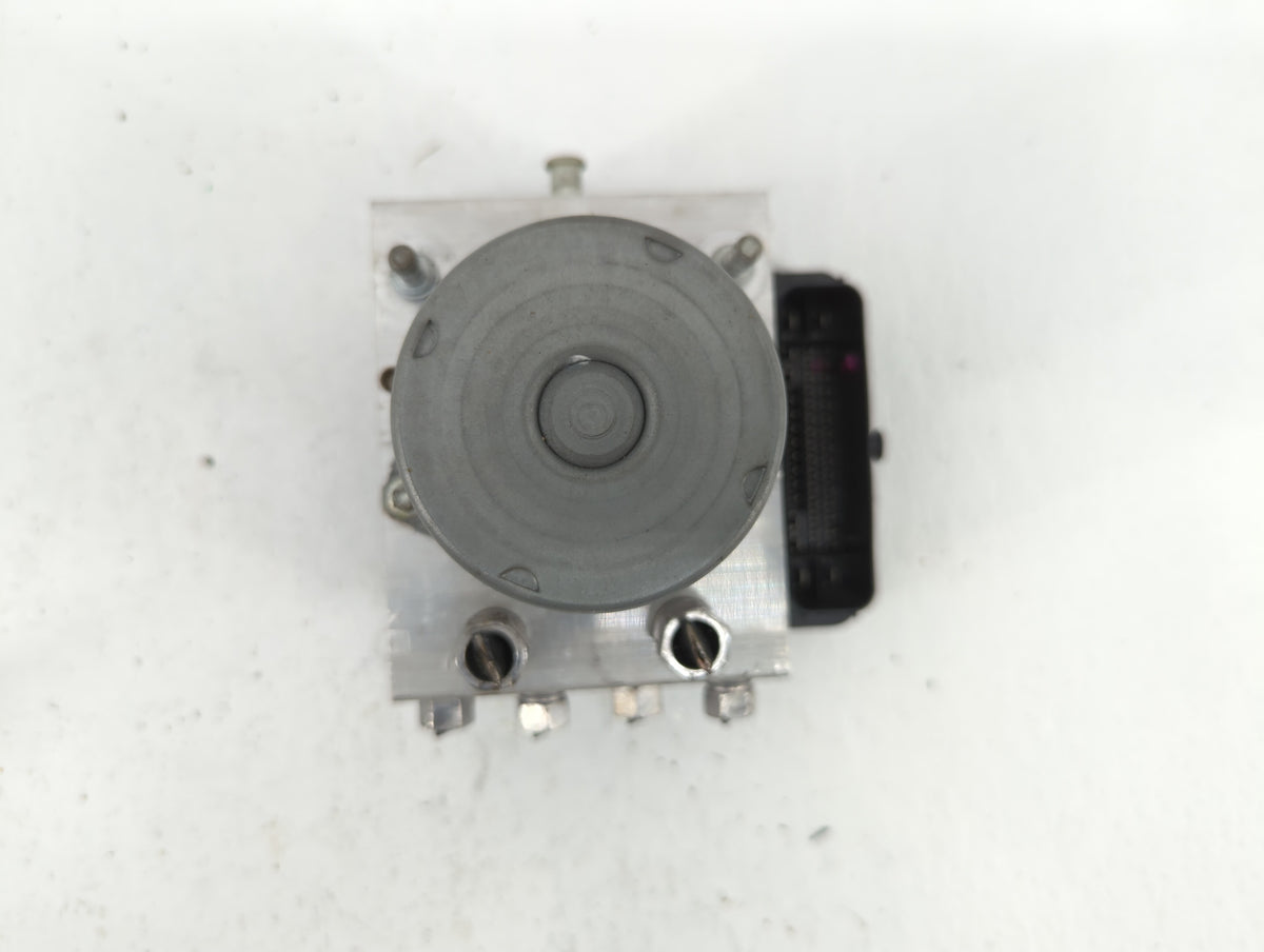 2017-2018 Chrysler Pacifica Anti-Lock Brake ABS Pump Module Actuator OEM P/N:68330875AA 68352226AA Fits Fits 2017 2018 OEM U
